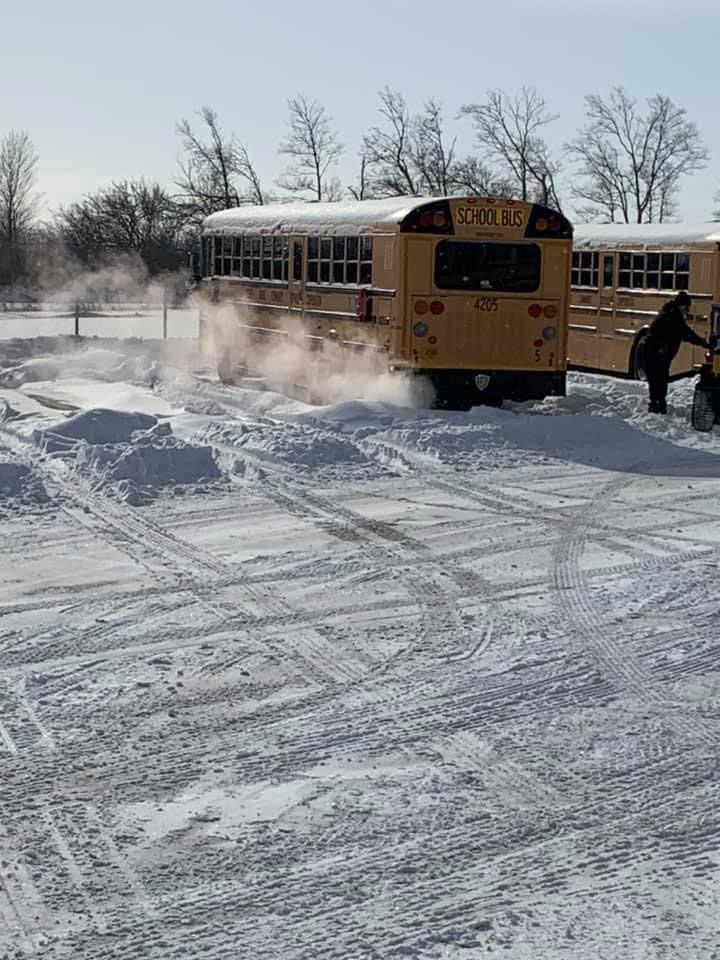 center_grove's tweet photo. Thank you to our maintenance, custodial, grounds, and transportation staff members who helped dig out our parking lots, sidewalks, and school buses today! We appreciate all you do! https://t.co/8zmbueDuvk