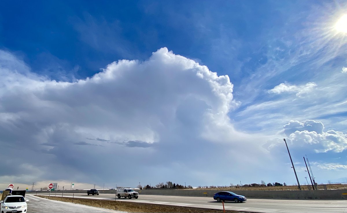 NWSBoulder's tweet image. Believe it or not, there are signs of spring in the air! The warmer temps this afternoon have allowed for convective clouds to form with a few areas seeing brief snow pellets or snow showers. It's a welcome sign after having 5 straight days of a low below zero in Denver! #COwx