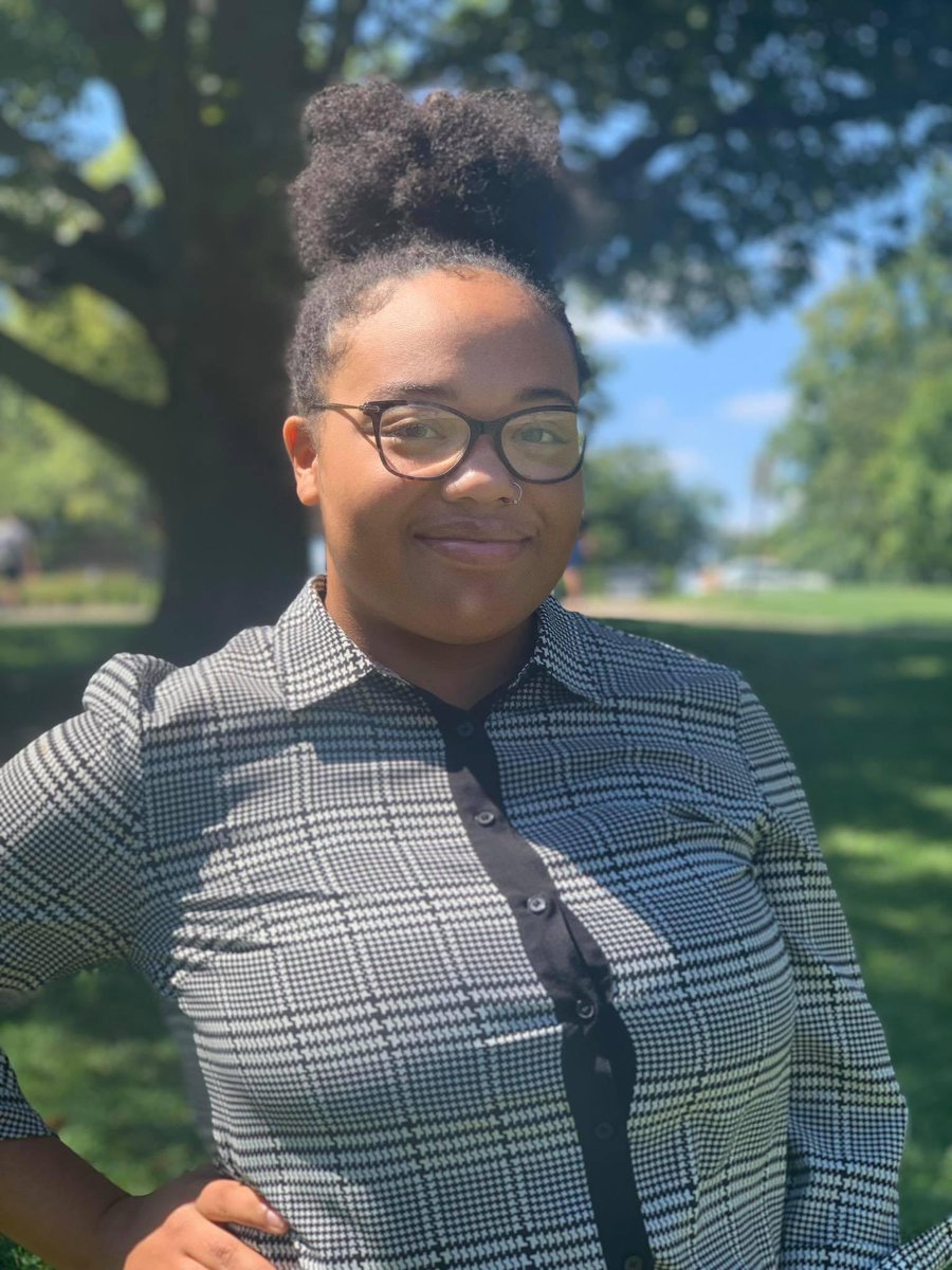 We have the honor of introducing this week’s trailblazer - Ronay Lyons. #IamGen1UC #FirstGeneration #UCSAProud