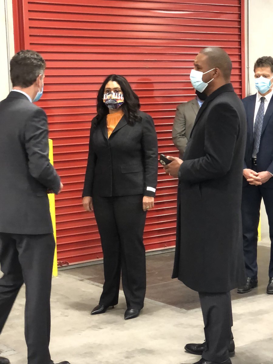LondonBreed's tweet photo. Today we announced the launch of our third high-volume vaccination site at the SF Market in the Bayview. We’re pushing forward to make vaccines available and accessible to all of our communities, especially those that have been hardest hit by COVID-19. https://t.co/5B94KFuEFy