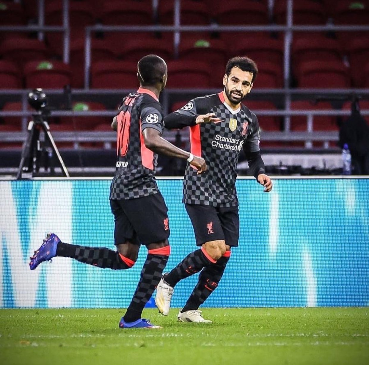 Aliel アリエル 試合結果 Uefaチャンピオンズリーグ 1 8 Ucl バルセロナ 1 4 パリサンジェルマン メッシ 27 Pk エンバペ 32 65 85 キーン 70 ライプツィヒ 0 2 リヴァプール