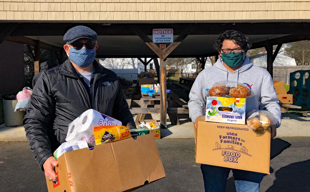 nuttsmith1's tweet photo. Volunteers are also Essential Workers -- What better way to let underserved populations know that they can receive the COVID vaccine than to actually vaccinate them? This shows that their volunteer efforts value, and they'll encourage and motivate others. https://t.co/ncZi8EIA1u https://t.co/F7FHXdJJM0