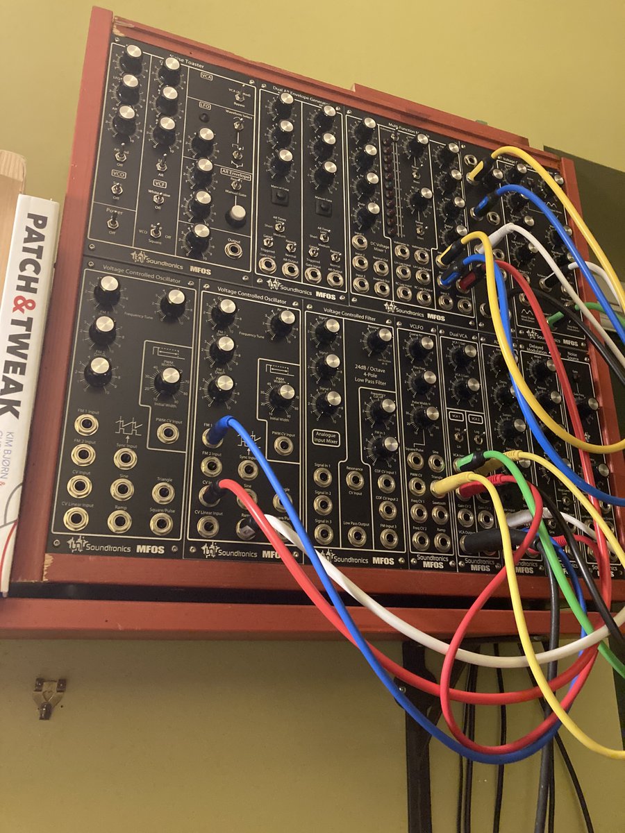 3Quatermass's tweet photo. Construction completed on the homebrew Q3 Mothership today. A possible health and safety threat but it sounds HUGE. @Synthtopia @moogmusicinc @makenoisemusic #synthesizer #patchandtweak #mfos @LondonModular @Moogfest https://t.co/ZSrDR05ddy