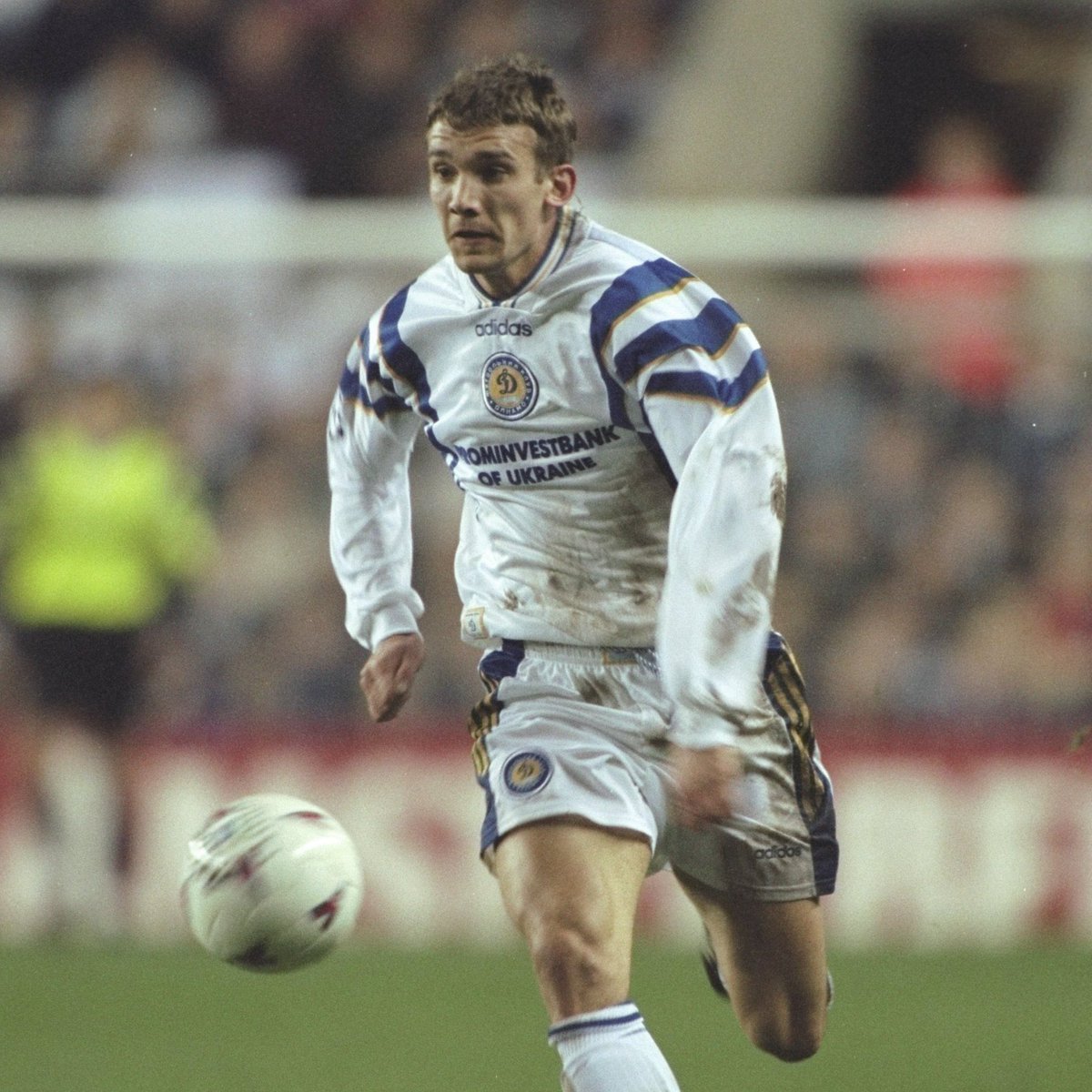 LouisAdams90's tweet photo. Le compte #UEFA Ligue des Champions nous apprend que le dernier joueur à mettre un triplé en #UCL au Camp Nou c’était Andrei #Shevshenko et c’était en...1997. Les anciens se souviennent de ce match où avec #Rebrov ils surclassaient le #Barca. Mbappé est là https://t.co/mWRQKwsTVv
