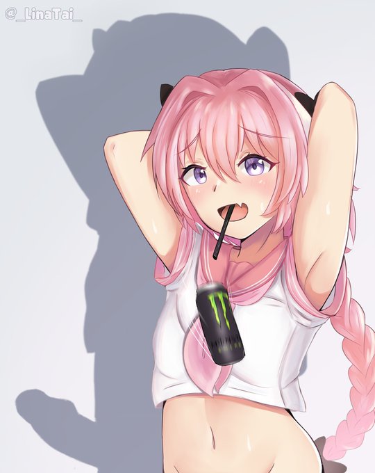 Oh no Astolfo, your monster is falling down!

#astolfo 