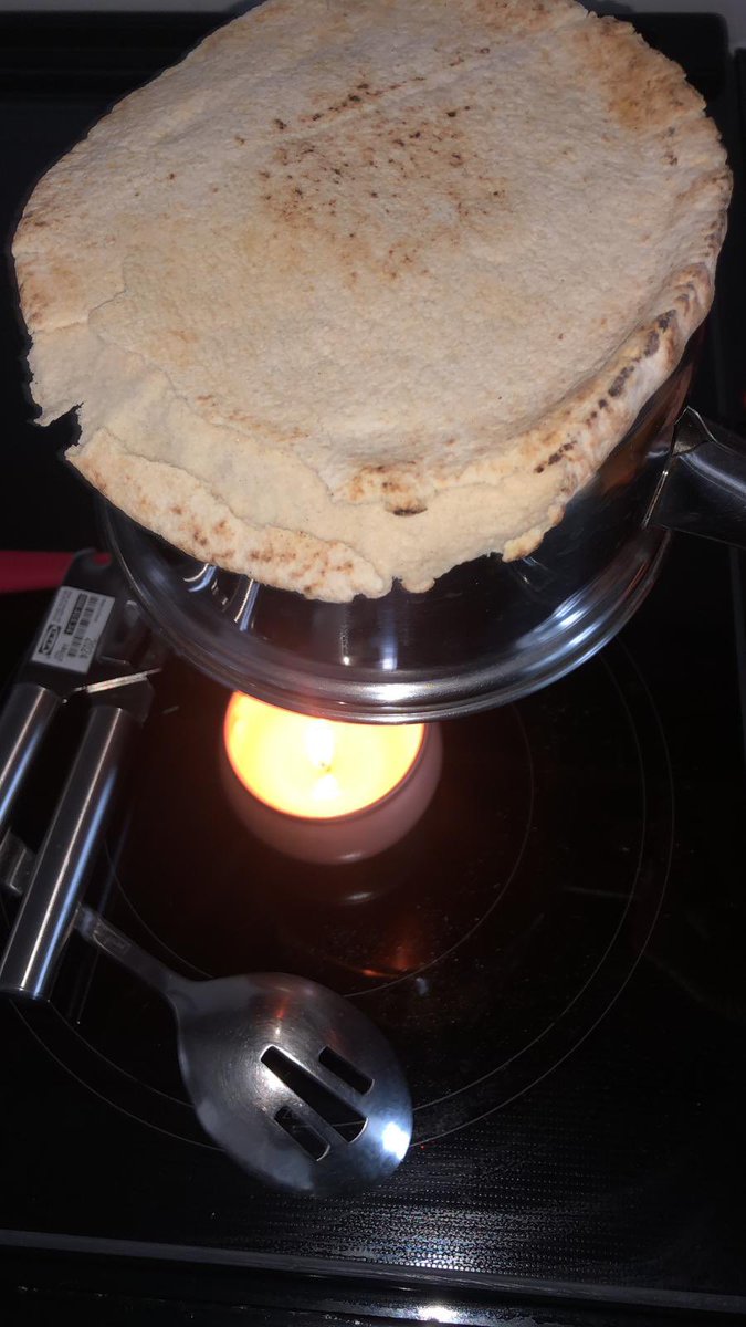 AsemPapiChulo's tweet photo. 1490: The first stove was invented 
1489: https://t.co/2wkDCwXL6E
