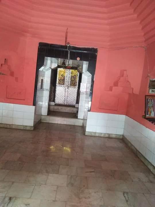 800 year old ram mandir ,need serious repair