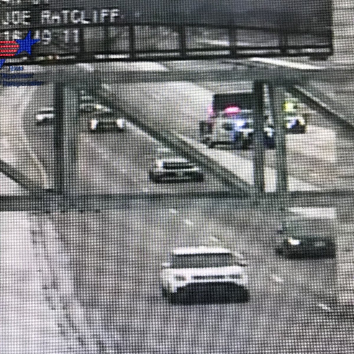 LaurenNevittTV's tweet photo. #Dallas: Accident WB 635 @ Webb Chapel blocking the left lanes. 
Reminder to leave plenty of room between you and the car in front of you..
#wfaaweather #wfaawinter https://t.co/oH2KUiXtA6