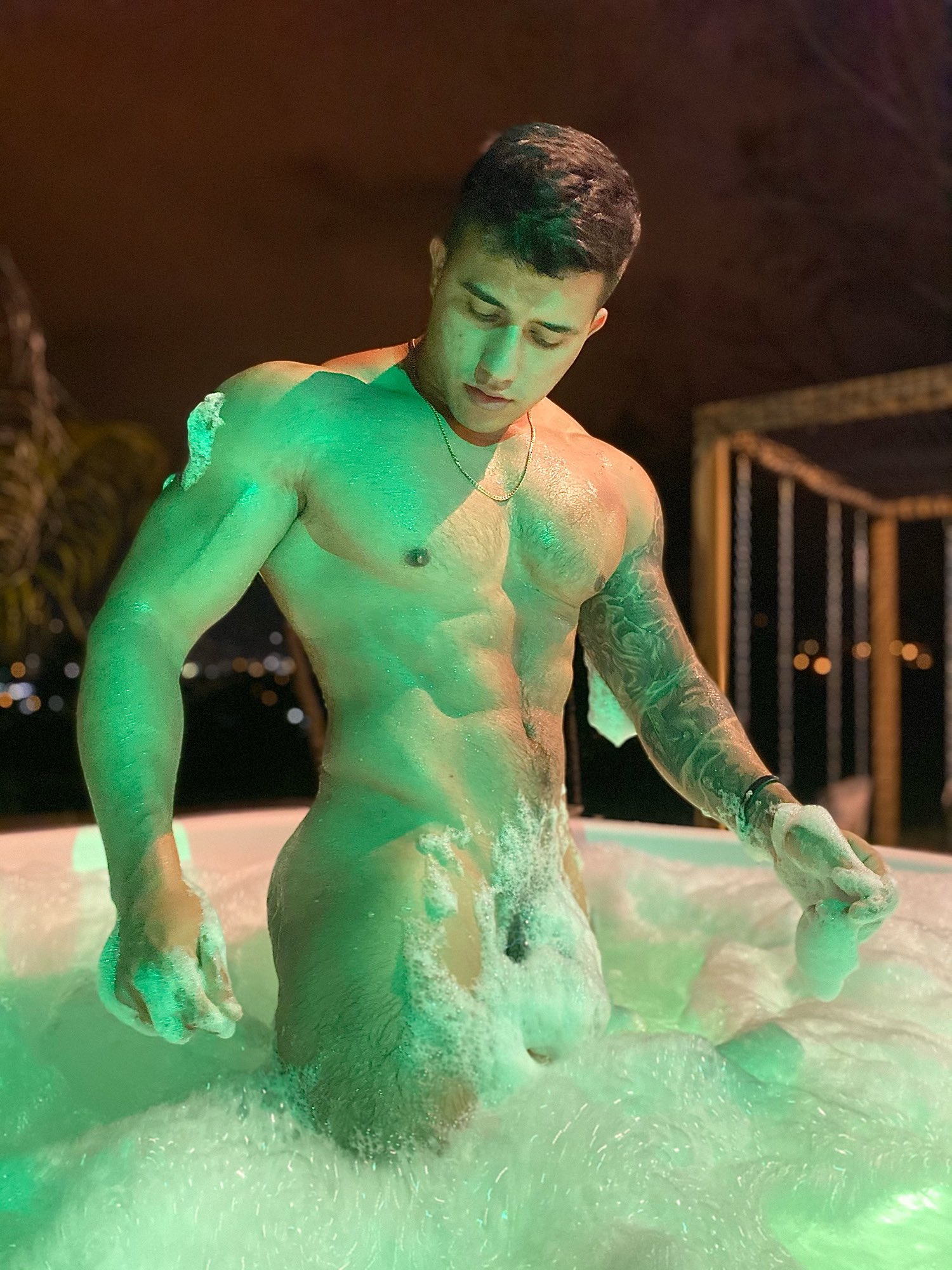 EuYlsSiXAAc4G9t?format=jpg&name=large