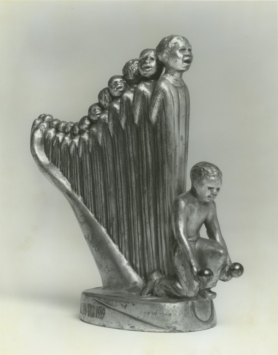 Standing 16 feet tall,  #AugustaSavage’s “Lift Every Voice and Sing” (sometimes referred to as “The Harp”) towered over many of the 1939 World’s Fair’s 44 million visitors. The sculpture symbolizes the vital contribution African Americans have made to musical traditions worldwide.