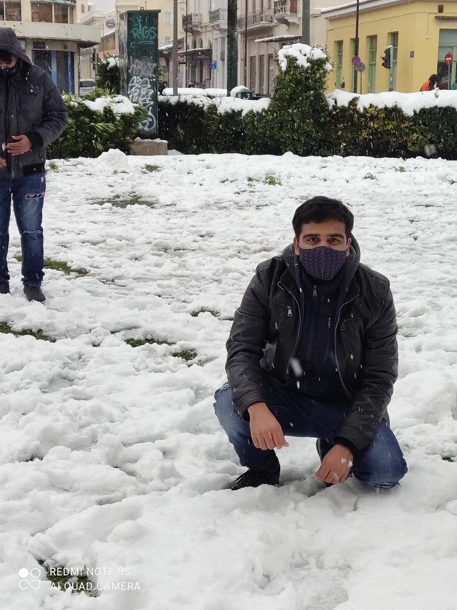 ❄️❄️Walking around a bit when it snows🌨️🌨️