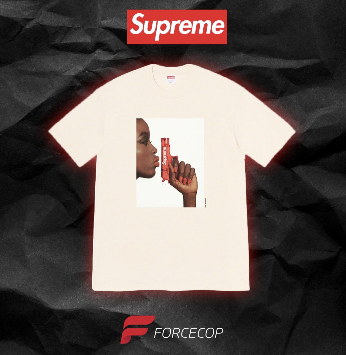 Supreme Bot tweet media