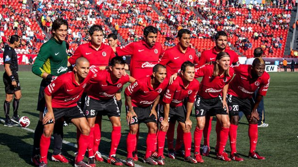 aguzmanmejia's tweet photo. Es curioso que @Xolos le ha ganado más veces a @TigresOficial en 'El Volcán' que en el Estadio Caliente.
La única vez que han podido derrotar a los felinos en 'El Mictlán' fue el 17 de agosto de 2012, en un duelo correspondiente al #AP2012 (el torneo del campeonato). https://t.co/Ty30bQYUux