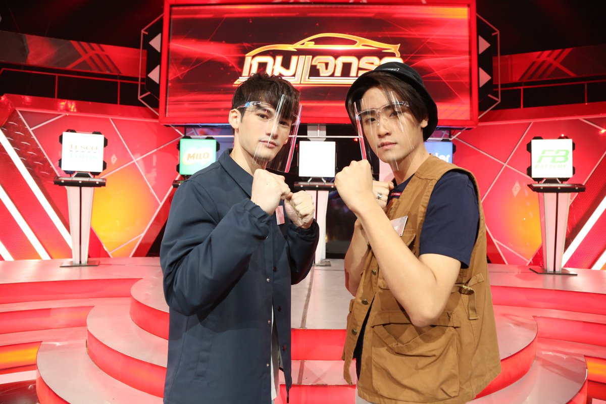 gamejakrot's tweet photo. ตอนรับการกลับมาอีกครั้งกับกองทัพนักแสดงซีรี่ย์วัยรุ่นยอดฮิต 
My Engineer มีช็อป มีเกียร์ มีเมียรึยังวะ ไม่ว่าจะเป็นท��ม #คูเปอร์ปอย #เพิร์ธทะเล และทีม #เชนอินทัช เรียกได้ว่าไม่มีใครยอมใครเลยล่ะค่ะ และอย่าลืมมาเป็นกำลังใจให้พวกเขาเข้าไปเลือกรถเลือกกุญแจกันด้วยนะคะ #เกมแจกรถ https://t.co/V2nSMrAcoc