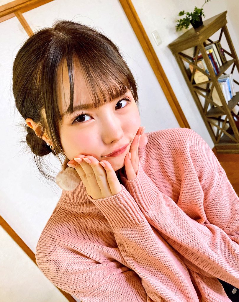 たたた 松本いちかちゃん ᴗ 後ろに纏めたヘアスタイル かわいい ᴗ 小顔映え ᴗ いちかちゃーん ᴗ 松本いちか 小顔女子 絶世の美少女 おれの推し 小顔いちか かわいい まつもと