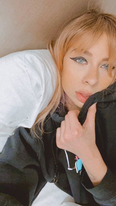 hi https://t.co/a92Qv9ITT8<a href="/tag/easya"class="tags"><span>#easya</span></a>