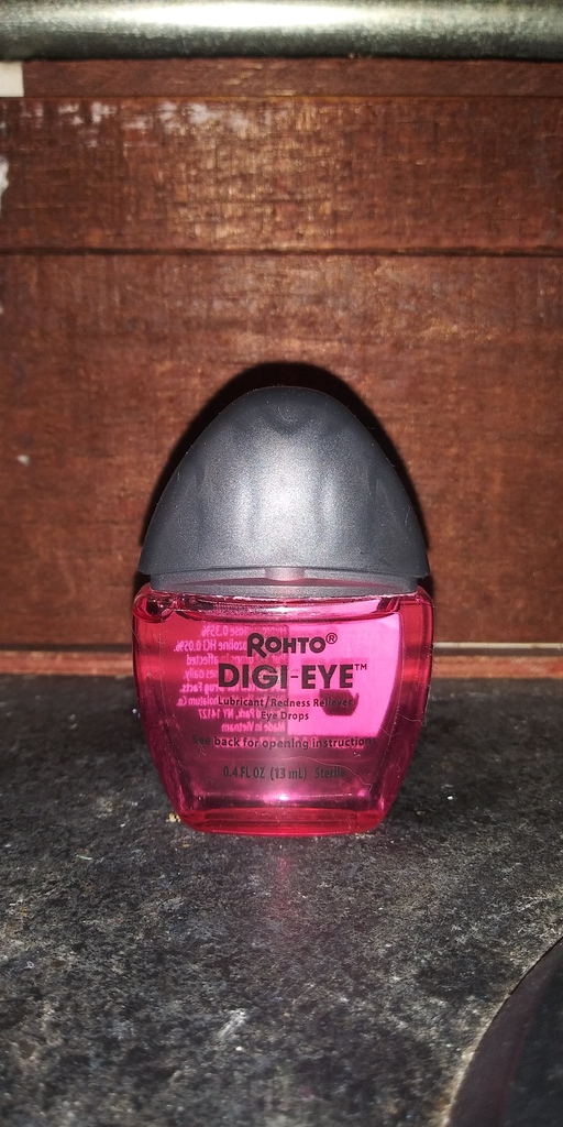 ambertornblom's tweet photo. Love Rohto Digi Eye! Rohto® Digi Eye® is the answer to my digital eye strain! With its fast-acting cooling relief from dryness, redness and irritation, RohtoDigiEye soothes my eyes for up to 8 hours. #FightScreenTime #RohtoRelief #ad https://t.co/94rXgBmeXB https://t.co/zRs6Reh0aY