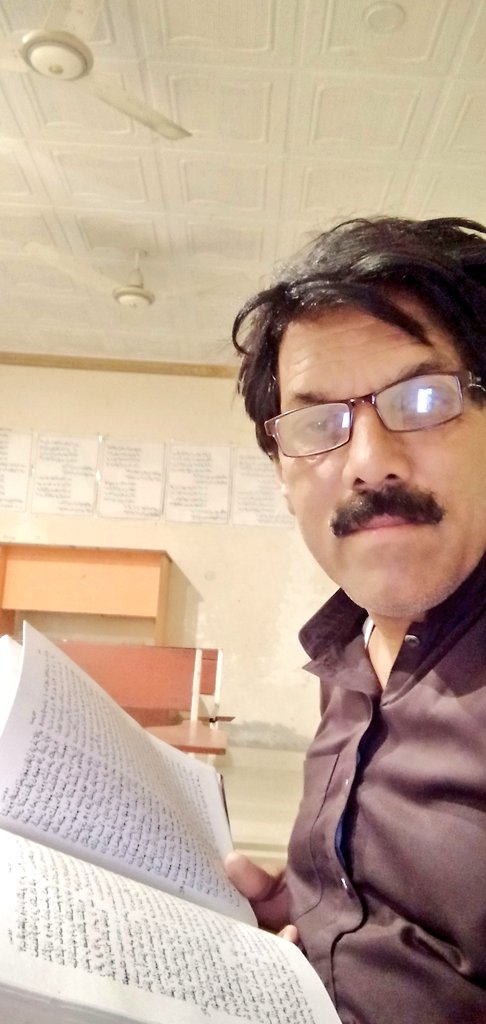 ProfArifHabib1's tweet image. #differentThoughts
میرے بچے اللّٰہ تعالیٰ کے فضل سے بہت محنتی اور لائق ھیں میرا مشن ھےکہ ھر پاکستانی بچہ ایک کامیاب انسان بنے،اور اس کی کامیابی میں جو روکاوٹیں ھیں وہ دور ھوں،انسان جب اخلاص کے ساتھ دوسروں کیلئے سوچتا ھے تو اللّٰہ تعالیٰ اس پر رحم کرتا ھے
پروفیسر عارف حبیب
#IUF