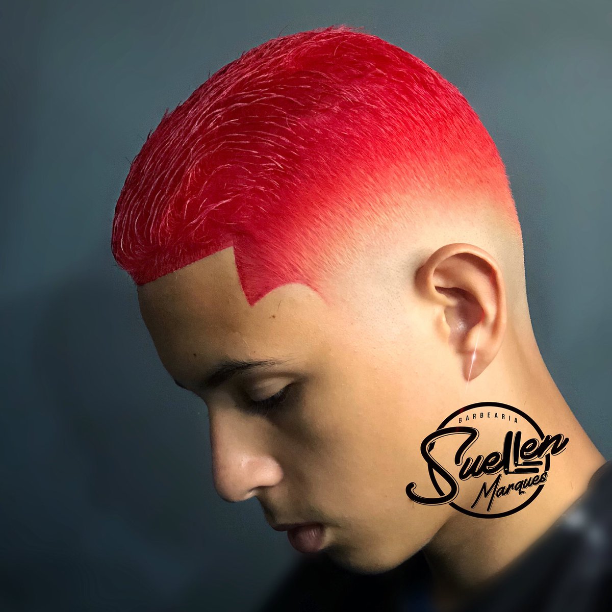ReguaMxima's tweet photo. A rainha do corte 📏💈🐊
Ela manda muito galera 
Obra da @Suellennmarques 
Aí e com vcs !!
Perto ⚫ vermelho 🔴 branco ⚪
#reguamaxima https://t.co/oizzBMn8Tg