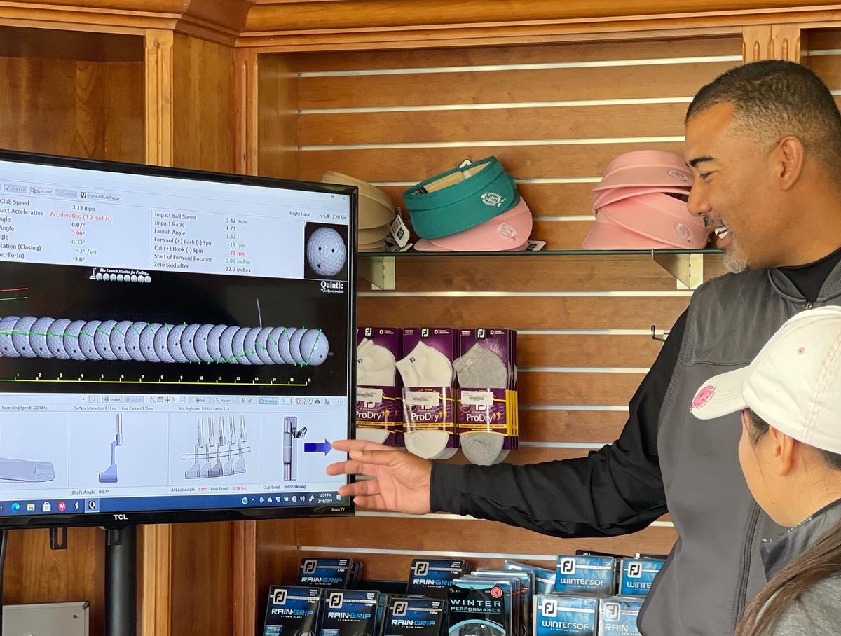 MikuniTaro's tweet image. Todd, the only #PGA instructor in NorCal who has the #Quintic technology was right!👍🏻 “Feel” &amp;amp; “Real” are different. I asked him to help Sakura (11) but found out that I needed more help than her... 😅 #PuttingLesson #HeadPro #ValleyHi #MyFriend #quinticgolf ⛳️