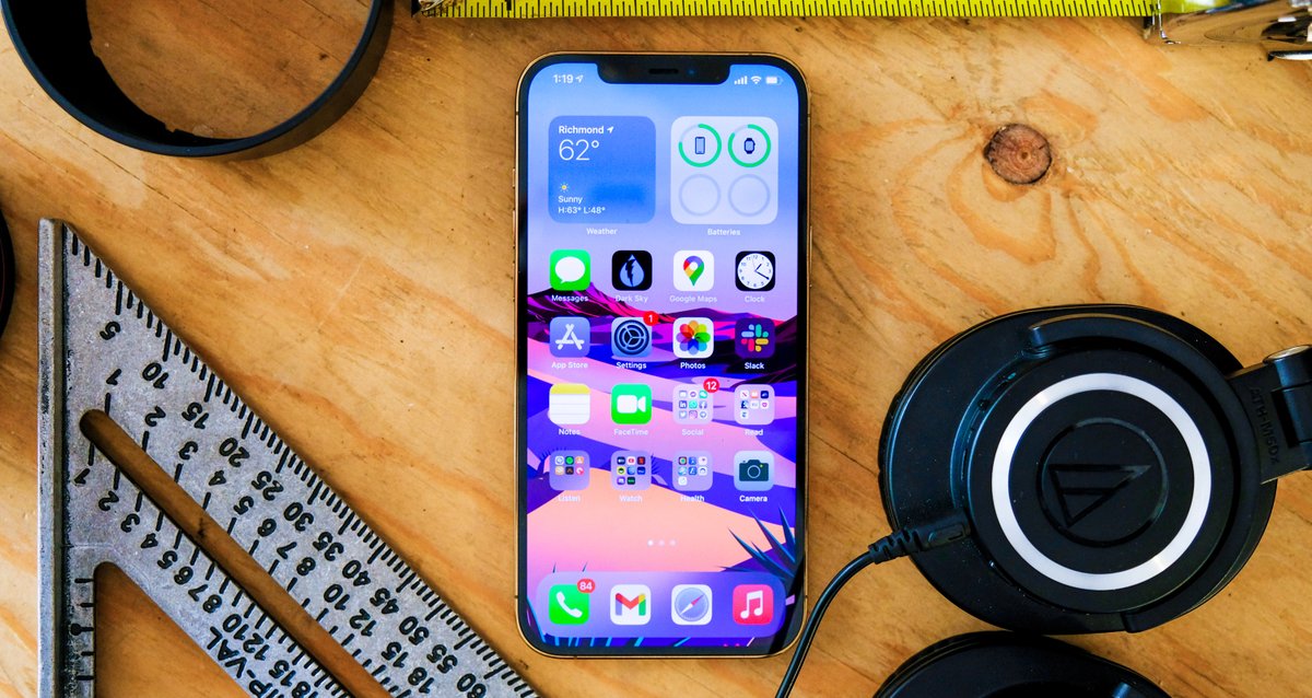 4. iPhone 12 Pro MaxWhen it comes to gaming on iOS, the 6.7in iPhone 12 Pro Max is the one to beat. Apple’s 5nm A14 Bionic is one of the most powerful chipsets on the market right now and can handle just about anything you can throw at it ...