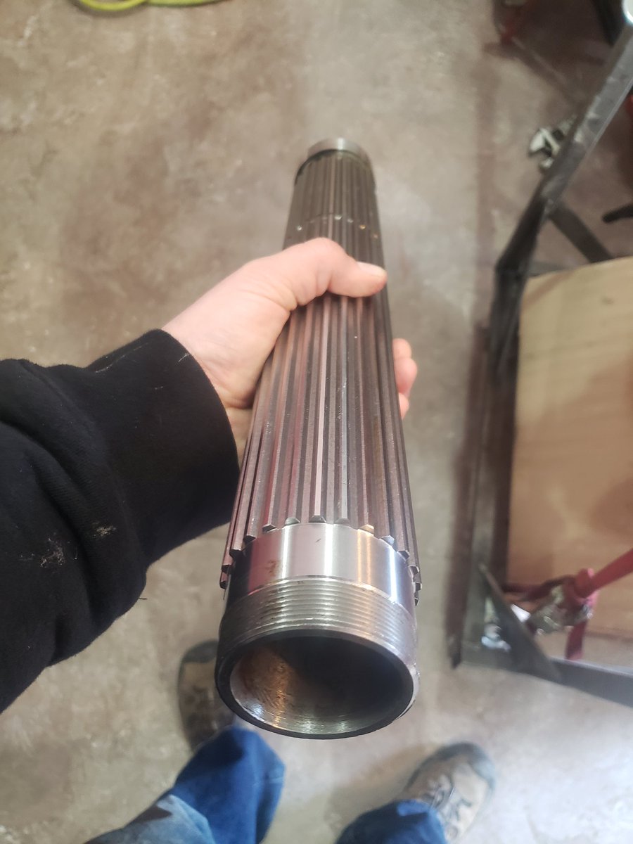 ...ended up with just enough clearance so nothing rubs. Used a new LH threaded HD thick walled countershaft, and all new roller and needle bearings.