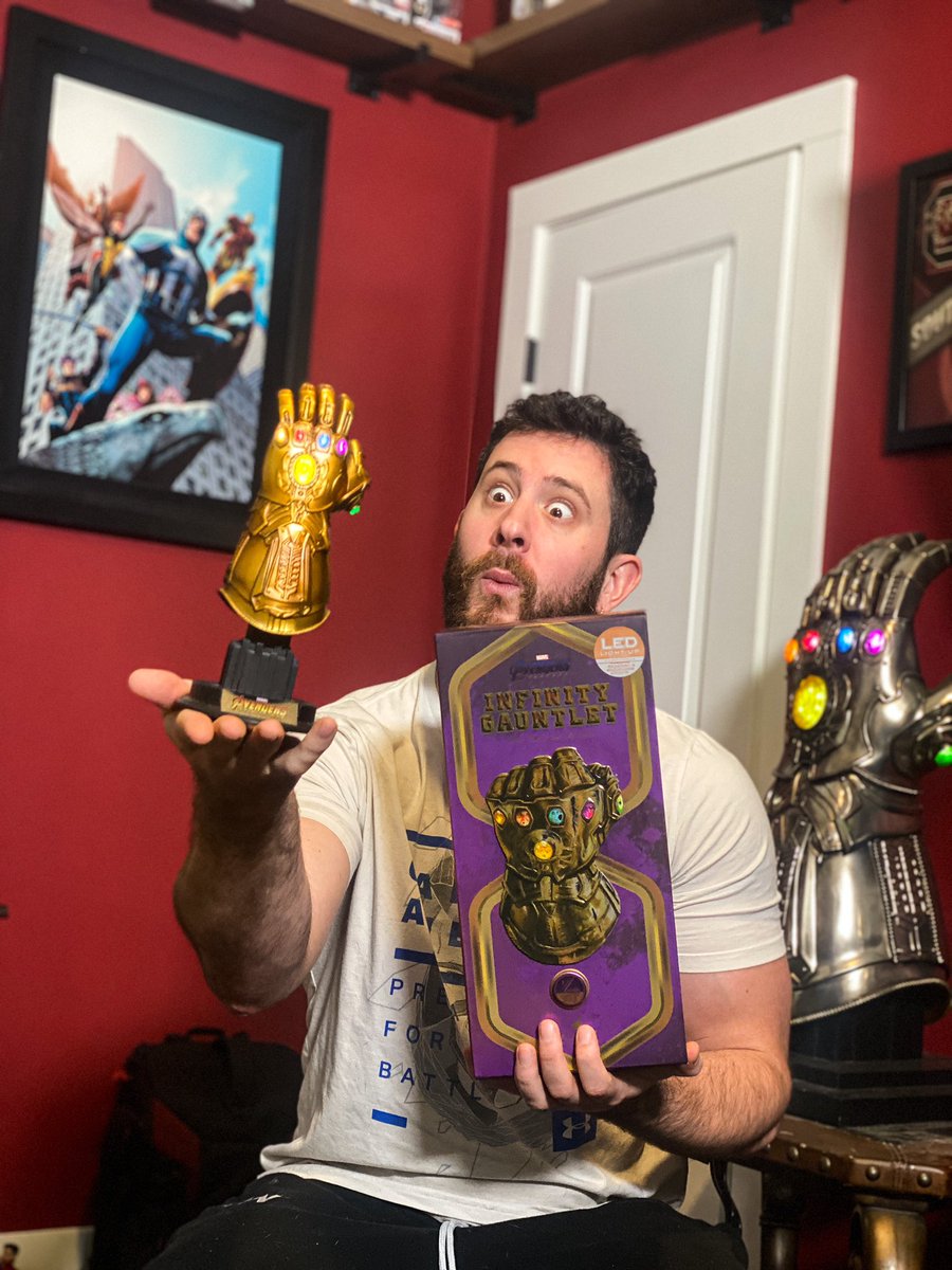 BrandonDavisBD's tweet image. 💥 GIVEAWAY #2 TIME 💥

Free 1:4 scale Infinity Gauntlet for one awesome person! 

TO ENTER: Retweet AND then respond to this tweet by complimenting a friend. Tag them and say something nice. That’s all!

Winner selected in 48 hours! International. #ThankYou❤️