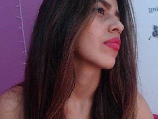 Hi! live now! Amyrobeerts, #Chinese chat with me here https://t.co/U7lNA1clL2 https://t.co/9obaQo68Y<a href="/tag/chinese"class="tags">#Chinese</a>