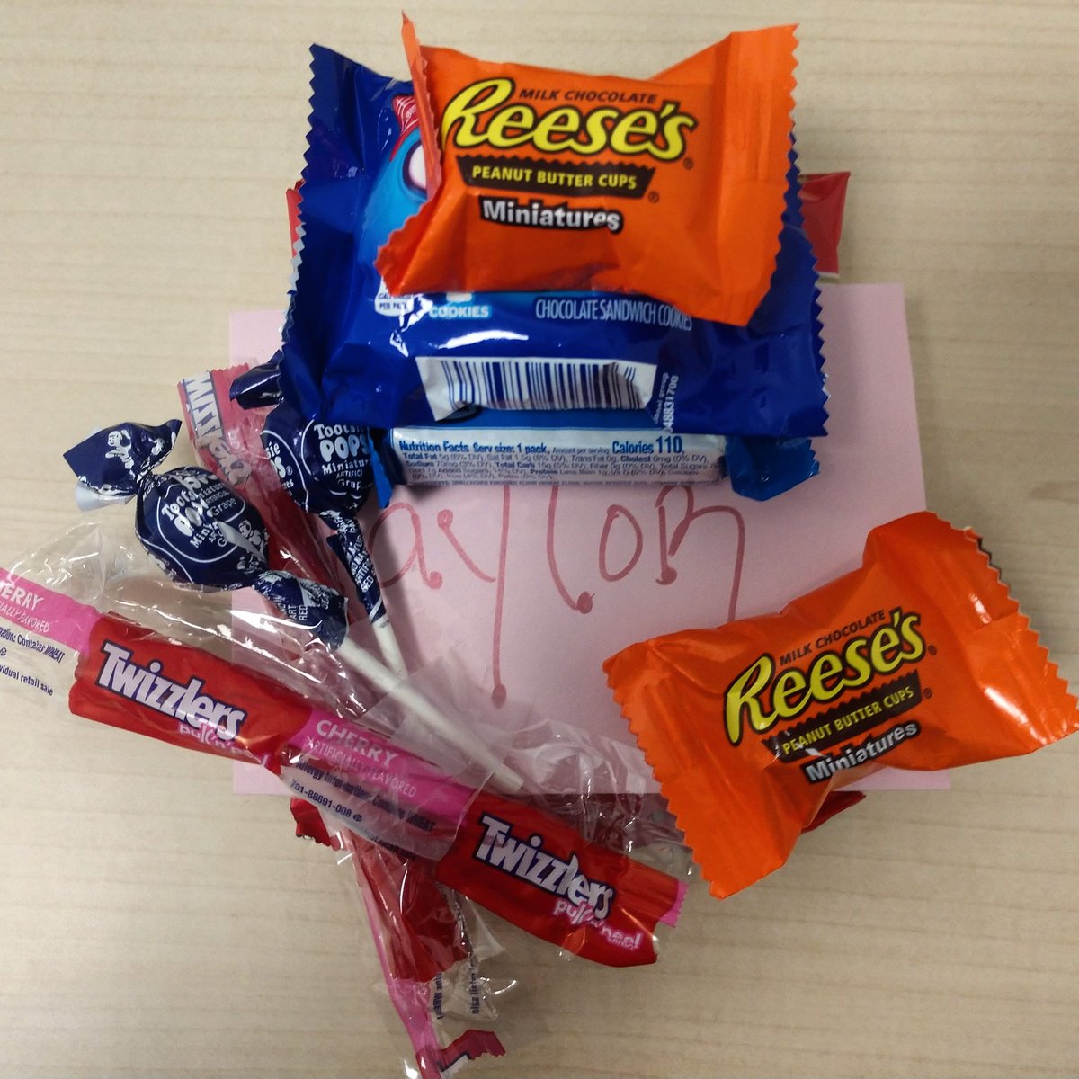 One way to #EachOneReachOne is to reward members for being themselves and for participating! Positive attitudes and positive reinforcement goes a long way.

#TrumanPBL #MOFBLAPBL #fblapbl #fblapblweek #fblapblweek2021