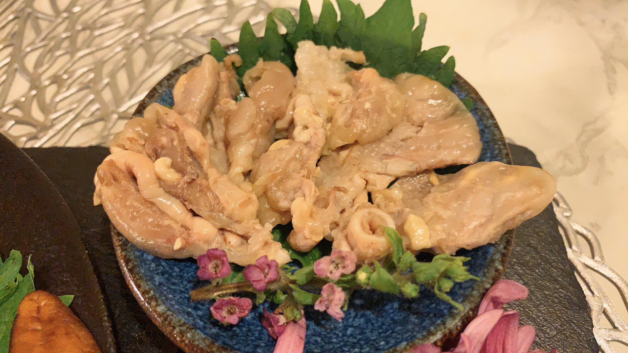 オーロラ Aurora おうちごはん クエの内臓食べ尽くし 憧れのクエを解体したよ まずは 内臓料理で楽しむよ 胃袋 腸 キモ ウロコ エラ 幽門垂 内臓脂肪だよ お刺身も少しだけ味見 書き切れないのでリプに感想を