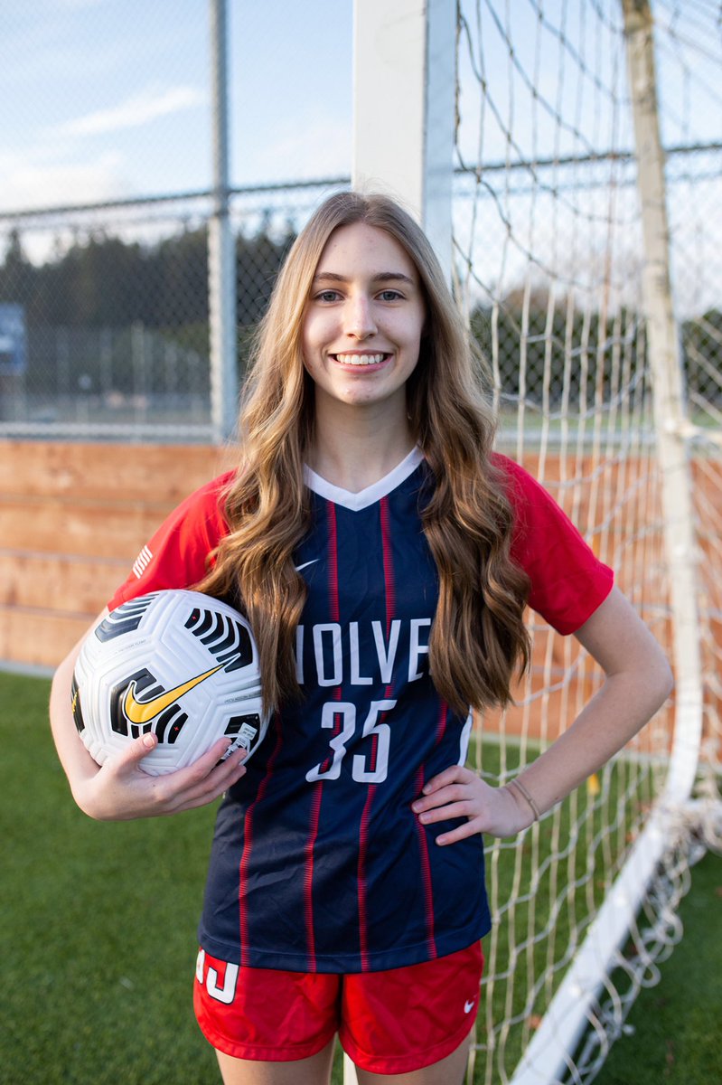 Bailey Lee puts the Lady Wolves up 3-0 over the Centralia Tigers.