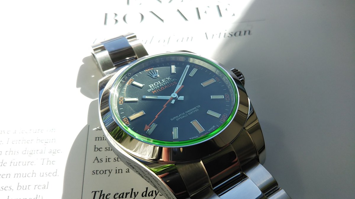 時計専門店gmt Lineお友だちキャンペーン開催中 Rolex ミルガウス gv ブラック T Co Hqqpyidpvm ここ数年モデルチェンジが噂されているミルガウス 文字盤の色味は同じですが 使用している サファイヤクリスタルガラスの違いで 時計専門店gmt Lineお友だちキャンペーン開催中 Rolex ミルガウス gv ブラック T Co Hqqpyidpvm ここ数年モデルチェンジが噂されているミルガウス 文字盤の色味は同じですが 使用している サファイヤクリスタルガラスの違いで