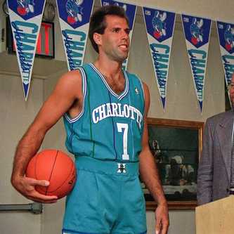 Happy 62nd birthday to original Charlotte Hornet, Kelly Tripucka. 