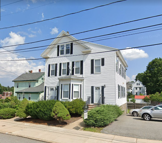 BostonLandmarks's tweet photo. Boston Landmarks Commission received an application to demolish the house at 4 Anawan Avenue #WestRoxbury, MA 02132. If you have input about the significance of this property, please send to blc@boston.gov before 5pm on 2/15/2021 https://t.co/XesIiaefBb https://t.co/iKsvEFmXeu