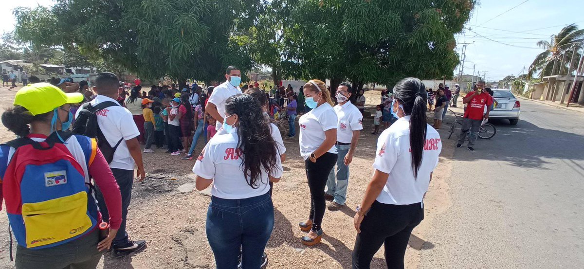 MisionRSApure's tweet photo. BMS Manuelita Zaenz Mpio  Biruaca la #MisionRobertSerra participio con la presencia de autoridades nacionales del #MPPJD en las actividades recreativas y exposición de las Cartografia Social y Económicas celebrando los #CarnavalesBioseguros2021
@RCarrizalezPSUV
@soy_urquia https://t.co/03XnELSJtg