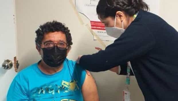 DraDiotima's tweet photo. ¡Nuestros padres y abuelitos lindos vacunados, la mejor noticia desde hace un año! 👵🏻💕👴🏻
Paciencia y nos salvaremos juntos. https://t.co/zVENjycYtO