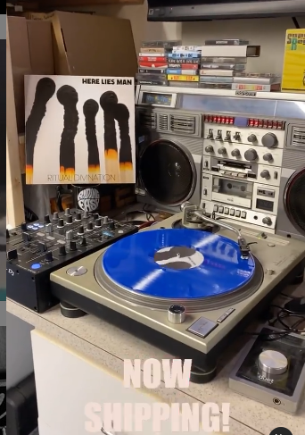 RidingEasy Records (@easyriderrecord) on Twitter photo .<a href="/hereliesman/">HereLiesMan</a> Ritual Divination has begun shipping! We got the first part of the pressing and will continue to fulfill all orders as records come in. Grab a blue copy at buff.ly/2CXRf6a.
#hereliesman #ridingeasyrecords #vinyl #igvinylclub #boombox .<a href="/hereliesman/">HereLiesMan</a> Ritual Divination has begun shipping! We got the first part of the pressing and will continue to fulfill all orders as records come in. Grab a blue copy at buff.ly/2CXRf6a.
#hereliesman #ridingeasyrecords #vinyl #igvinylclub #boombox