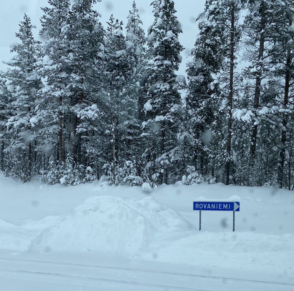 Becsywecsy's tweet photo. Beyond excited to be within the Arctic Circle for @RallyFinland! 
-9 with snow falling. Conditions are perfect for the weekend. 
I have a feeling there will be many stories to tell this wknd, so make sure you join us to see every stage on WRC+ All Live.
1, 2 &amp; 3 anyone? #WRClive https://t.co/B7SY5Fmd76