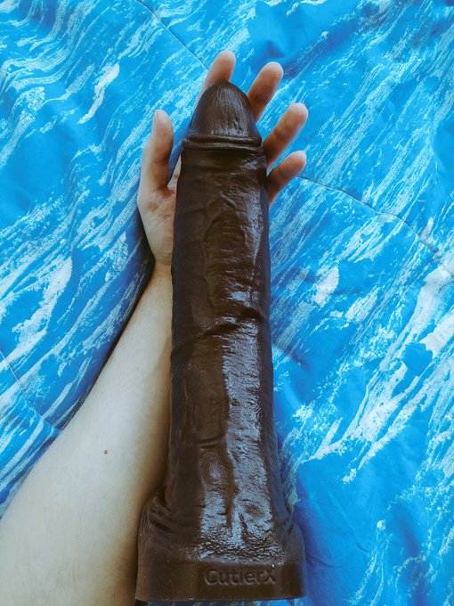 1 pic. It's as big as my forearm! Cutler X by @hankeystoys from @ClonezoneUK https://t.co/kC0vOCZOBP
