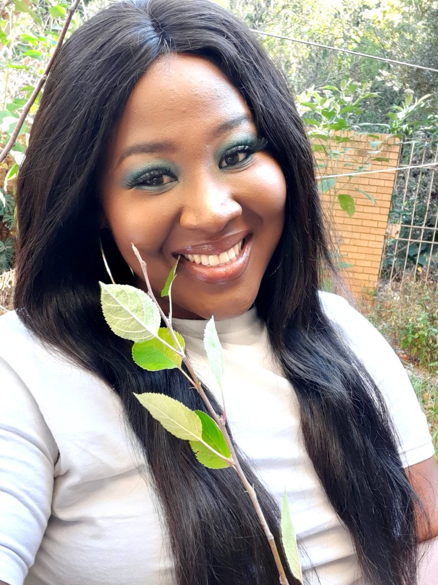 nguDinini_02's tweet image. #Colgatesmile
