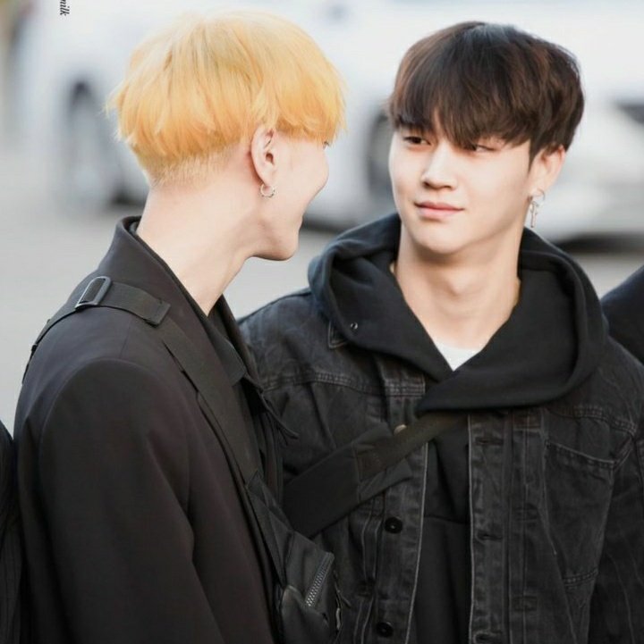 Ben bir süre bu fotolardayım soran olursa söylersiniz