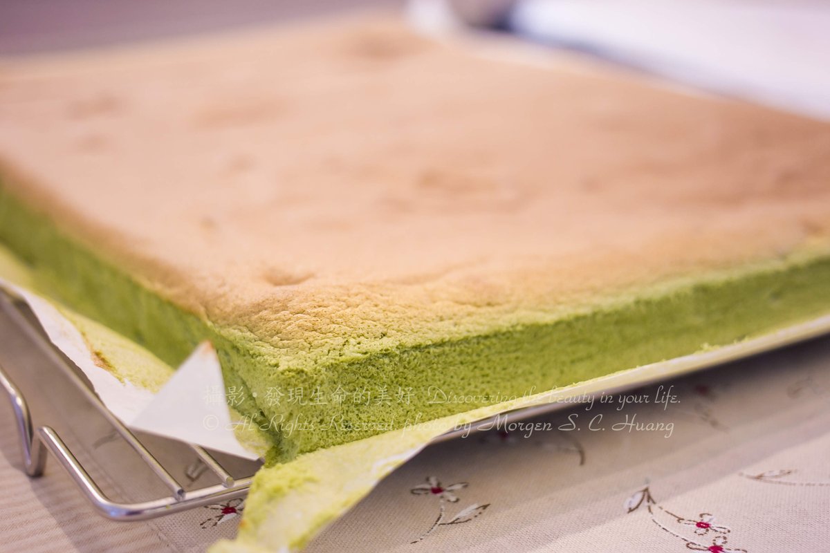goed_emorgen's tweet photo. ふわふわ抹茶ロールでした~~~。
#ロールケーキ #抹茶 #ケーキ作り #お菓子作り好きな人と繋がりたい #お菓子作り #スイーツ #dessert #sweets #sweetsphoto #foodphotography #rollake #matcha https://t.co/3GN5e0wIEV