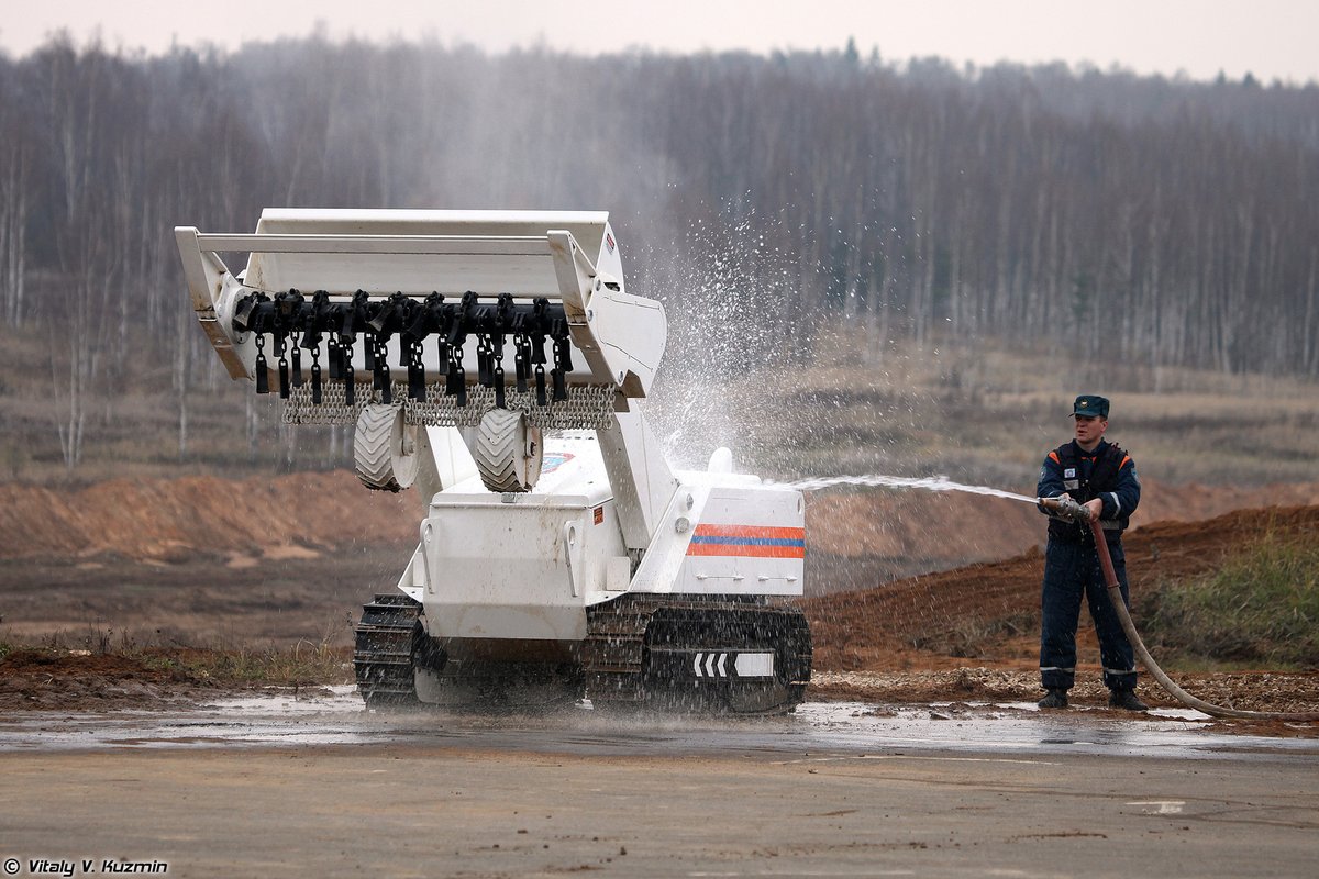 vitalyvk's tweet image. DOK-ING MV-4

#doking #mv4 #sapper #eod #mineclearing #emercom #мчсроссии #разминирование #робот ugv