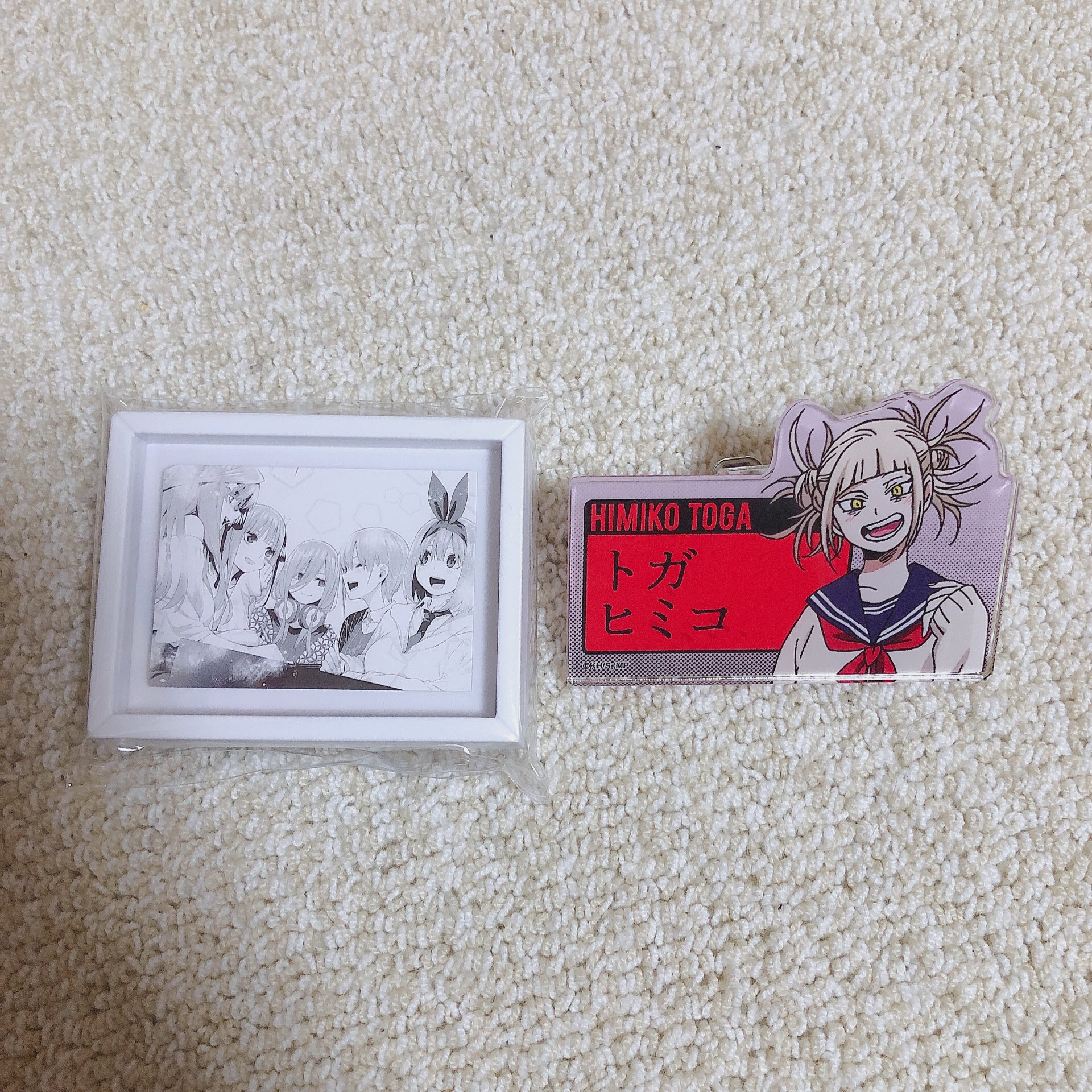 すもも Deko Aniota え ちっさ笑笑 ヒロアカ展の箱買いしよーとしたけど辞めよ Twitter
