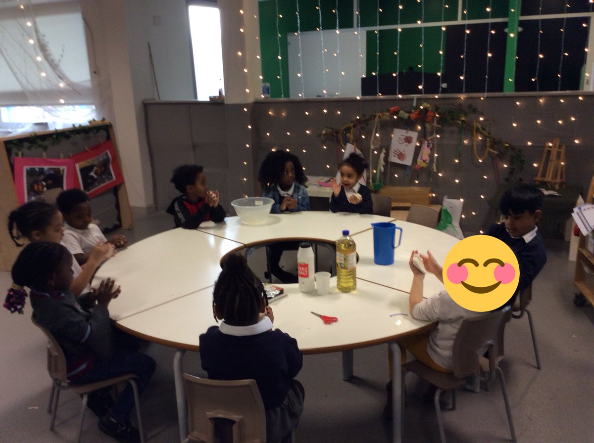 LozellsMA's tweet photo. we all learn in different ways... we chose to learn our skills through baking today. #EYFS #bubble #earlylearninggoals #baking
@LozellsPrimary @Dipika4Patel @LozellsJH @LozellsTM @LozellsN https://t.co/FwdczebL2T