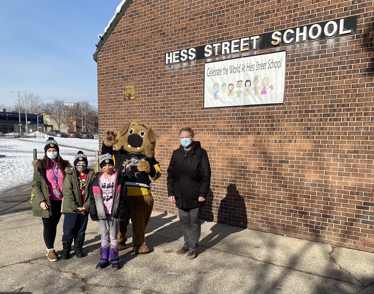 HessSchool's tweet photo. Thanks to the Hamilton Bulldogs, KPMG and Bruiser for the toque donation.  An even better Pink Day!   @BulldogsOHL @HWDSB https://t.co/8shuVoWT05