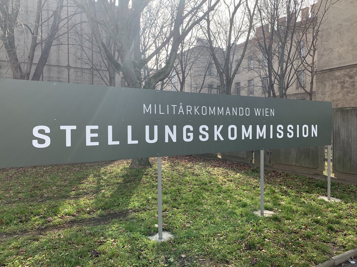 Waiting for our son to finish his medical examination at the Austrian military. Fifth generation of reserve officers in the making? <a href="/Bundesheerbauer/">Michael Bauer</a> #Bundesheer