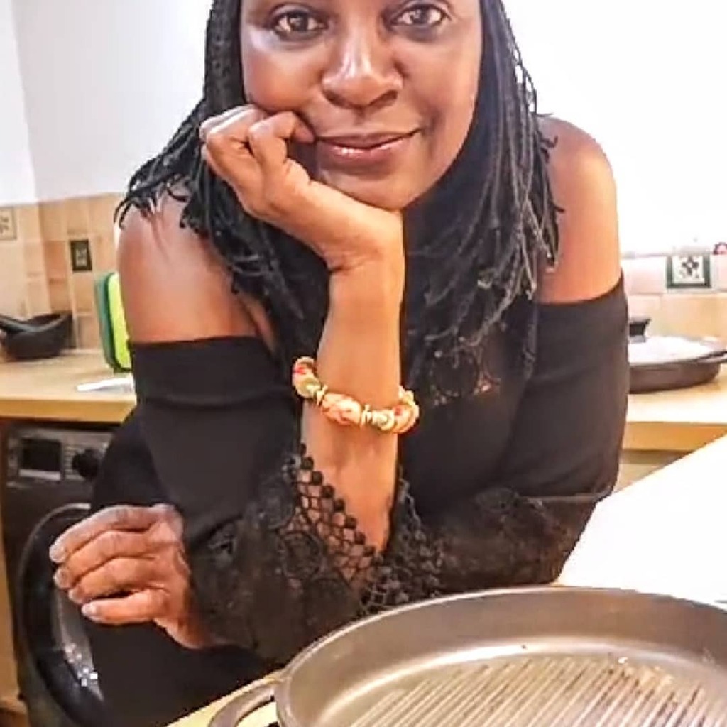 PattiSloley's tweet photo. Day 24 of the @gfw challenge and the theme is self portrait, so here l am!
Have a good day all โค๏ธ and be safe.
#TheGFW2021
#TheGFW24
#Selfportrait
#pattisloley
#justme
@thegfw https://t.co/C5xIqq3IQK