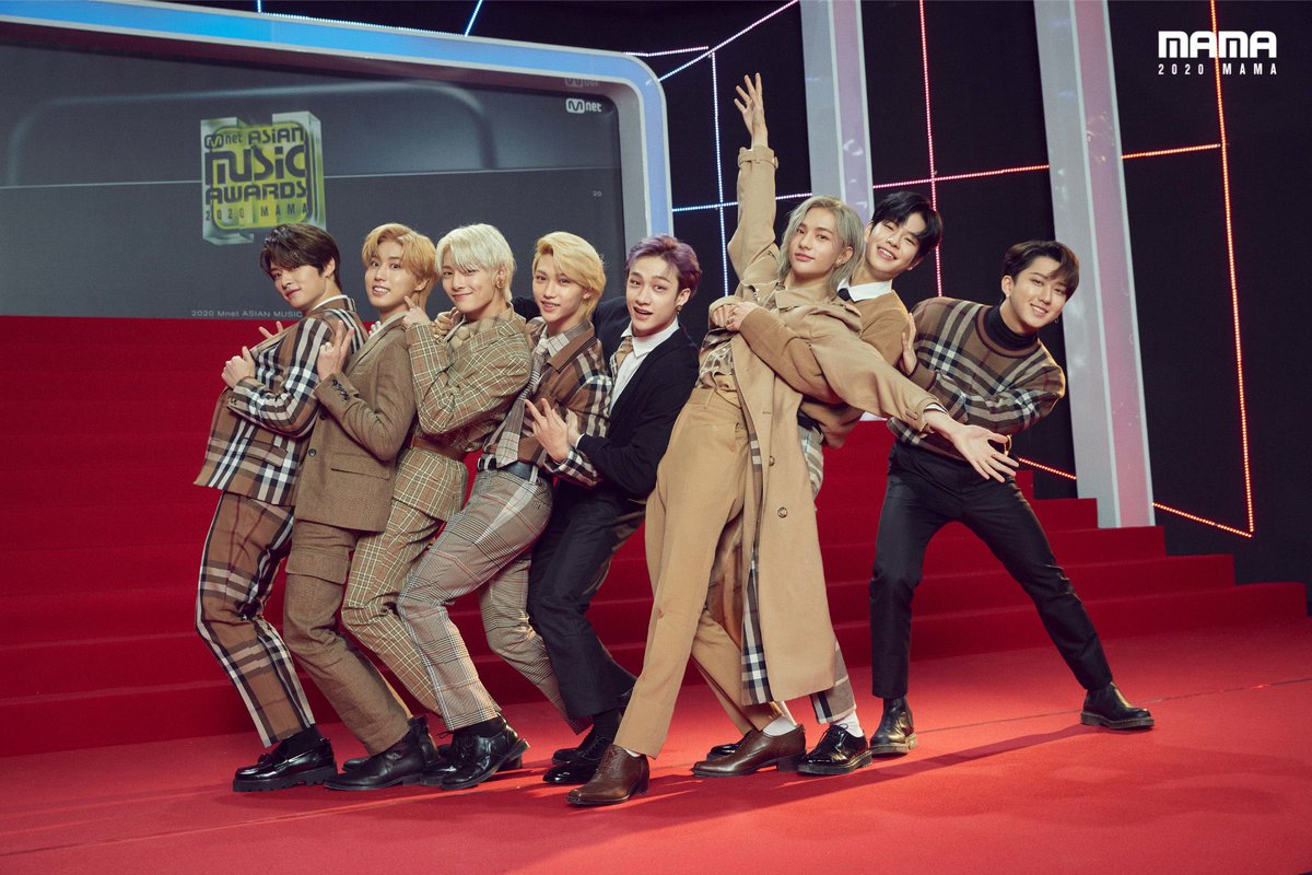 バンチャン、リノ、チャンビン、ヒョンジン、ハン、フィリックス