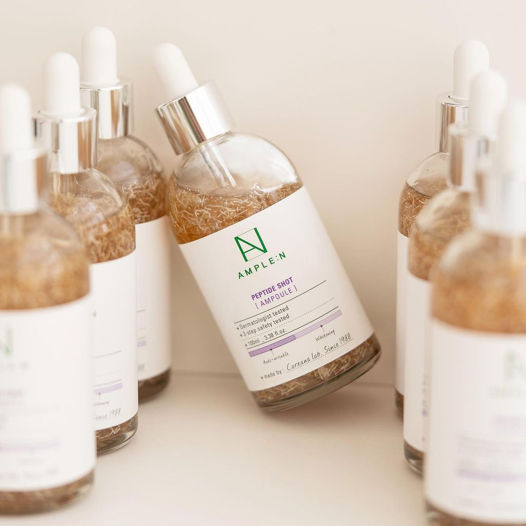 stylevana_sv's tweet photo. On the hunt for a booster shot for your skin? You're looking RIGHT at it ✨👧🏻 The Brightuning Peptide Ampoule from @logicallyskin helps reduce dark spots and boosts radiance. 💪🏻🌟😉
SHOP HERE: https://t.co/jOFViCrGHH
#stylevana #kbeauty #logicallyskin #brighteing #serum https://t.co/fzVE1juDaS